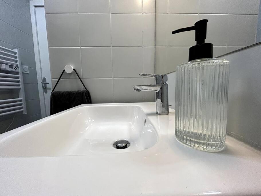Logement Neuf - Proximite Centre Μπουρζ Εξωτερικό φωτογραφία